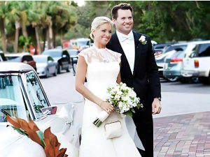 Read more about the article Who Are Ainsley Earhardt’s First and Second Husbands? A Peek into Her Love Affairs