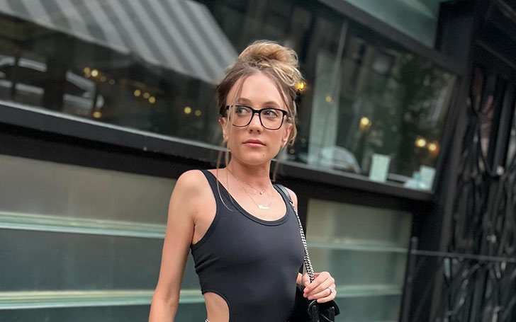 You are currently viewing What’s Kat Timpf’s Net Worth in 2025?