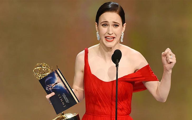 You are currently viewing What’s Rachel Brosnahan’s Net Worth? Career Highlights